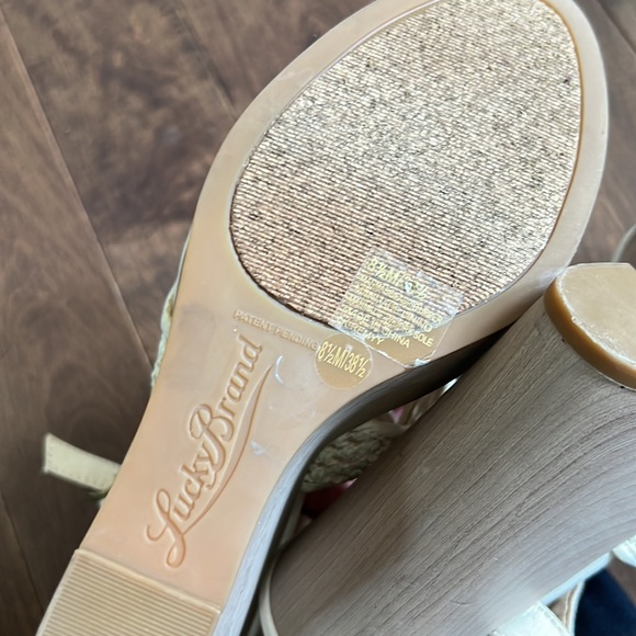 Lucky brand wedge sandals 8.5 - Picture 3 of 4